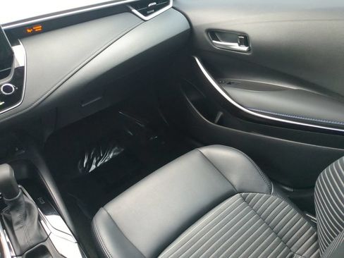 Used 2022 Toyota Corolla XSE FWD image 14