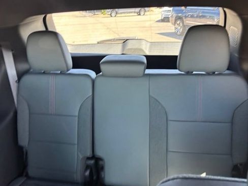 New 2026 GMC Acadia AT4 w/ Luxury Package AWD/4WD image 18