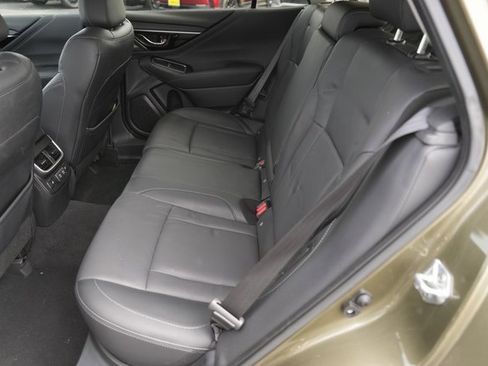 Used 2021 Subaru Outback Limited image 13