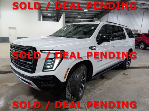 Used 2026 GMC Yukon XL AT4 w/ AT4 Premium Plus Package image 6