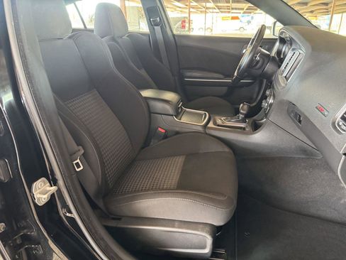 Used 2023 Dodge Charger Scat Pack w/ Technology Group RWD image 39