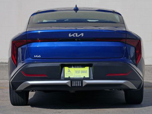 Used 2025 Kia K4 EX FWD image 10