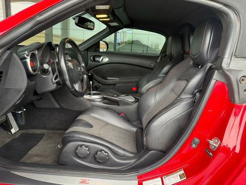 Used 2015 Nissan 370Z Touring Sport RWD image 20