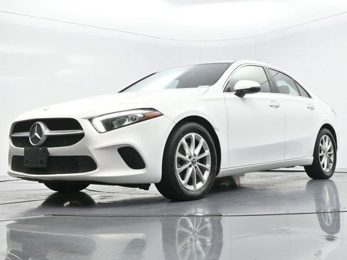 Used 2019 Mercedes-Benz A 220 4MATIC image 42