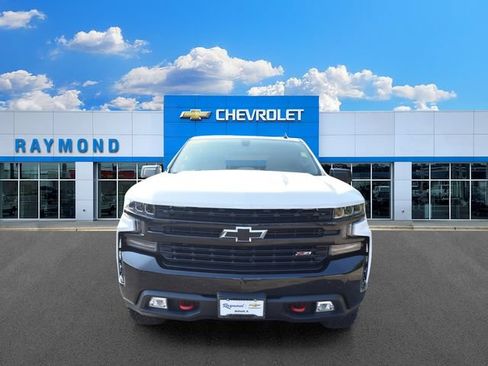 Used 2019 Chevrolet Silverado 1500 LT Trail Boss AWD/4WD image 8