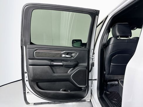 Used 2025 RAM 1500 Laramie image 26