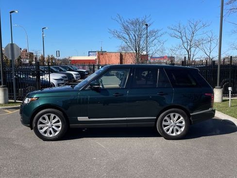 Used 2017 Land Rover Range Rover HSE image 2