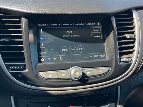 Used 2018 Chevrolet Trax LS FWD image 39