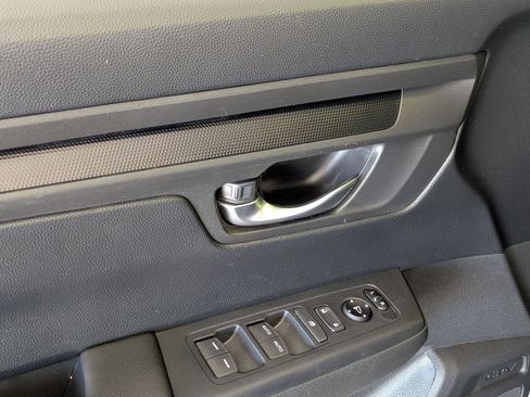 Used 2025 Honda CR-V EX image 13