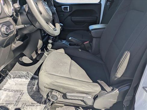 Used 2023 Jeep Wrangler Sport S image 13