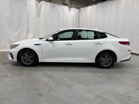 Used 2019 Kia Optima LX FWD image 2