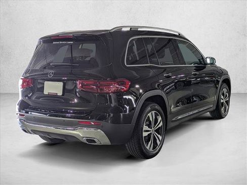 Used 2025 Mercedes-Benz GLB 250 image 4