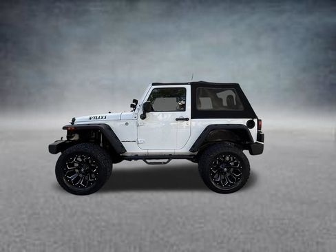 Used 2017 Jeep Wrangler Sport AWD/4WD image 4