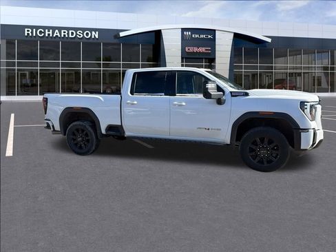 Used 2024 GMC Sierra 2500 AT4 w/ AT4 Premium Plus Package image 10