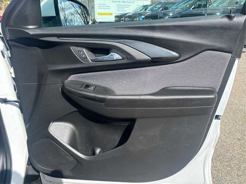 Certified 2021 Chevrolet TrailBlazer LT w/ Convenience Package image 22