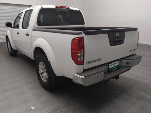 Used 2019 Nissan Frontier SV AWD/4WD image 5