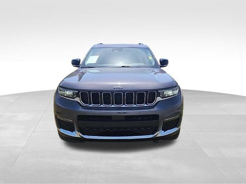 Certified 2022 Jeep Grand Cherokee L Limited AWD/4WD image 3