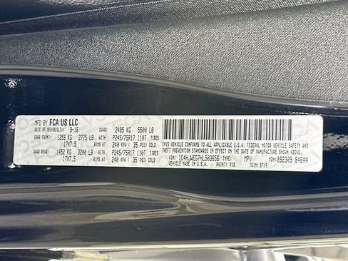 Used 2017 Jeep Wrangler Unlimited Sahara AWD/4WD image 35