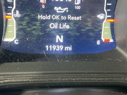 Used 2024 Jeep Wrangler Unlimited Rubicon w/ Convenience Group image 12