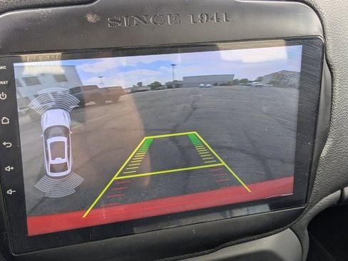 Used 2020 Jeep Renegade Sport FWD image 21