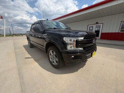 Used 2019 Ford F150 Lariat w/ Equipment Group 502A Luxury AWD/4WD image 2