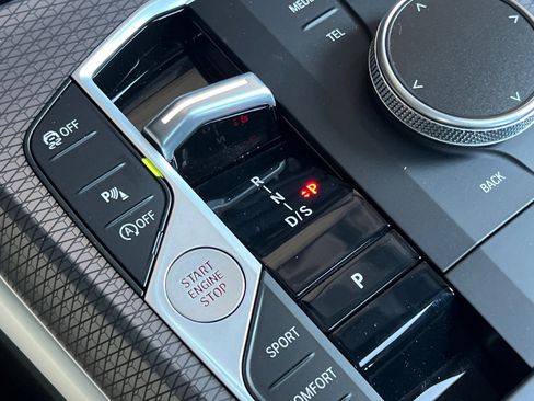 Used 2025 BMW 330i xDrive Sedan w/ M Sport Package image 23