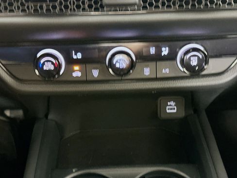 Used 2025 Honda HR-V LX image 22