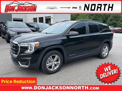 Used 2022 GMC Terrain SLE w/ Driver Convenience Package AWD/4WD image 1