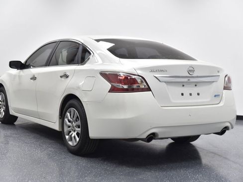 Used 2013 Nissan Altima 2.5 S image 5
