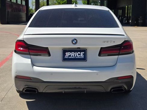 Used 2023 BMW 530e w/ M Sport Package image 6