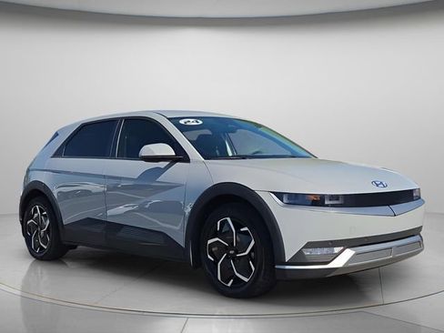 Certified 2024 Hyundai Ioniq 5 SEL RWD image 8