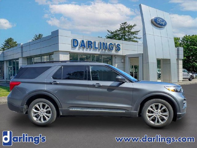 Used 2024 Ford Explorer XLT w/ Equipment Group 202A AWD/4WD image 4