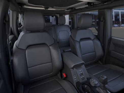 New 2026 Ford Bronco Badlands image 10