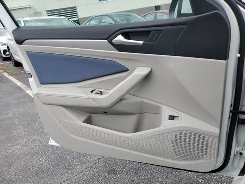 New 2026 Volkswagen Jetta SE FWD image 29