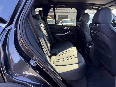 Used 2019 BMW X5 xDrive40i AWD/4WD image 12