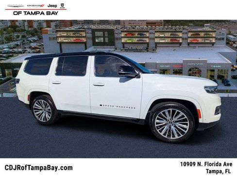 Used 2023 Jeep Grand Wagoneer Series III AWD/4WD image 1
