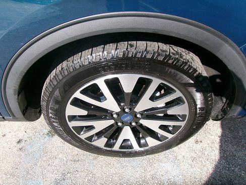 Used 2020 Ford Escape SEL AWD/4WD image 8