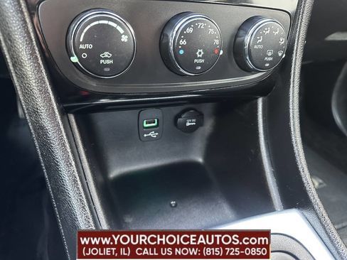 Used 2013 Chrysler 200 Touring w/ S Exterior Appearance Pkg image 36