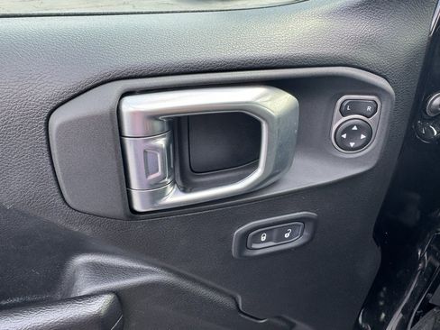 Used 2021 Jeep Wrangler Unlimited Rubicon image 22