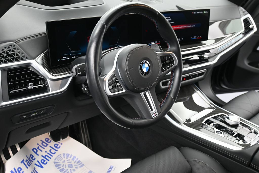 Used 2024 BMW X5 M60i AWD/4WD image 17