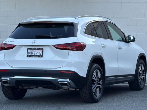 Certified 2025 Mercedes-Benz GLA 250 image 4