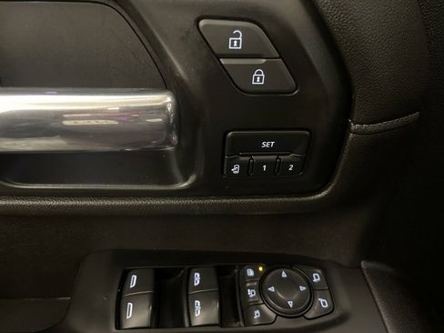 Used 2022 GMC Sierra 2500 Denali image 17