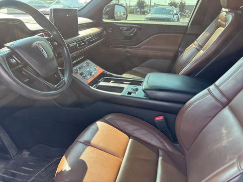 Used 2020 Lincoln Aviator Reserve w/ Class IV Trailer Tow Package AWD/4WD image 4