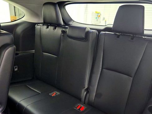 Used 2023 Toyota Highlander Platinum image 21