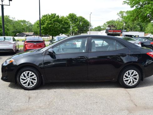 Used 2019 Toyota Corolla LE FWD image 9