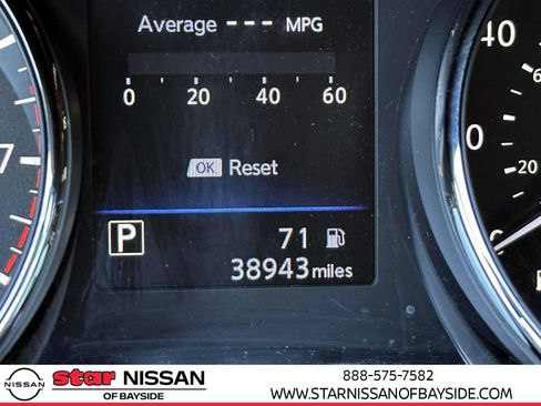 Certified 2022 Nissan Rogue Sport SV AWD/4WD image 35