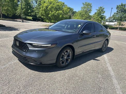 Used 2023 Honda Accord EX-L image 3