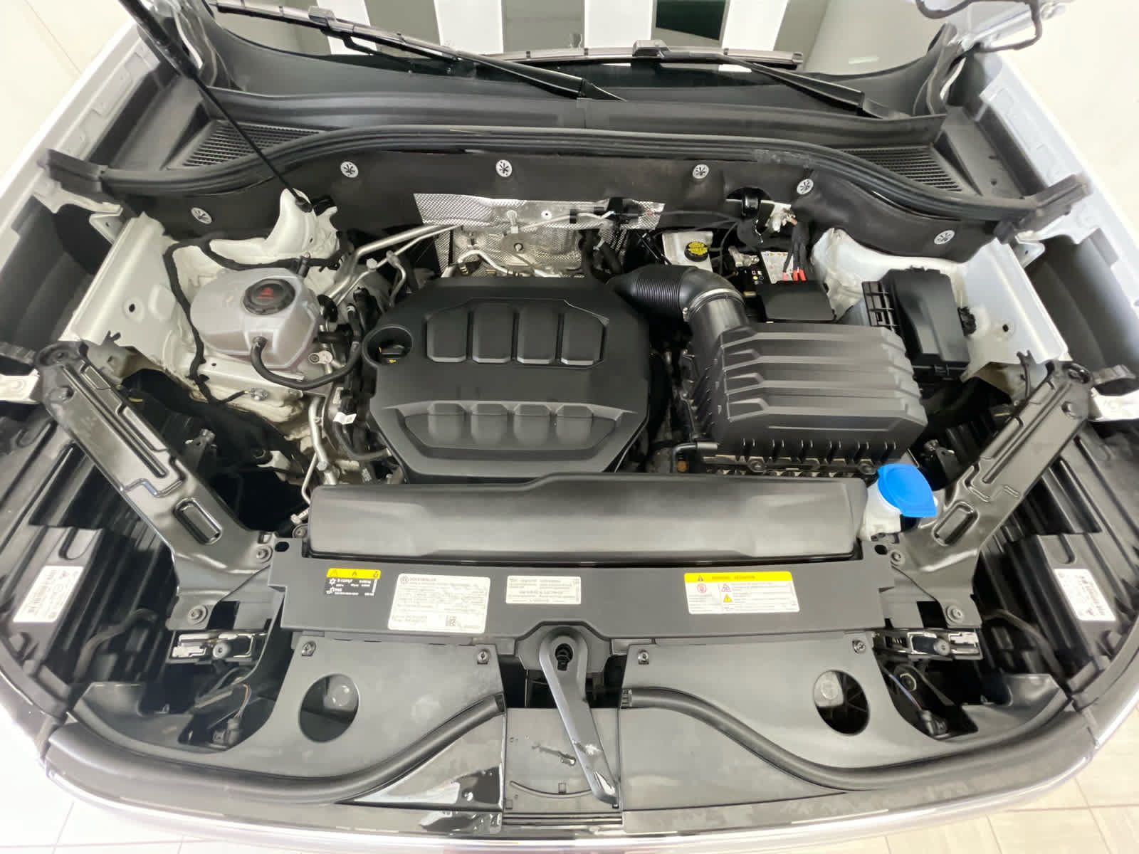 Used 2024 Volkswagen Atlas SE AWD/4WD image 19