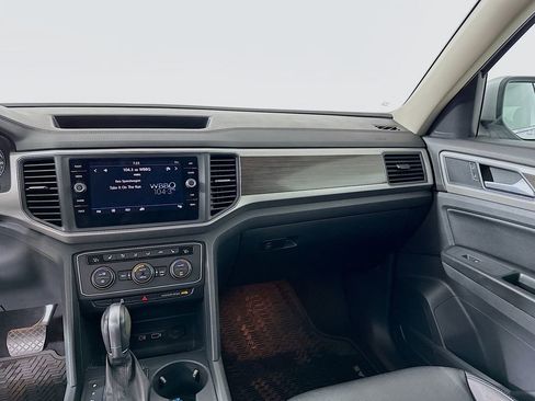 Used 2018 Volkswagen Atlas SE image 20
