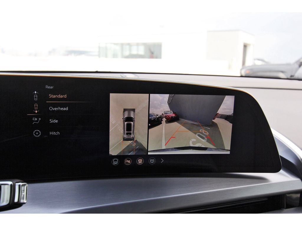 New 2027 Cadillac Vistiq Luxury AWD/4WD image 18